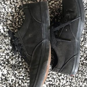 Vans all black